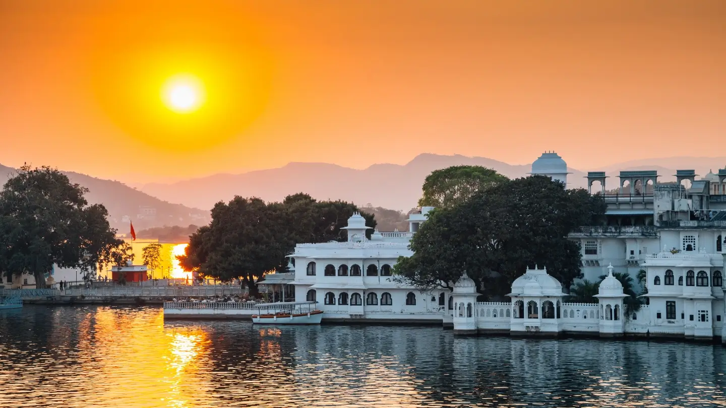 Lake Pichola Udaipur - Rajasthan, India